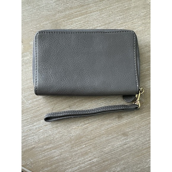 UGG Wristlet Leather Taupe/Brown Cards Travel 7 X 4.5 X 1 Zip Around Wallet - Picture 2 of 4